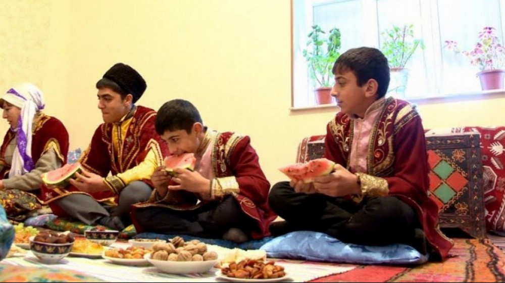 Erkən düşüncəni ayin və etiqadlarda yaşadan Çillə mərasimi<font color=red> - FOTOLAR</font>