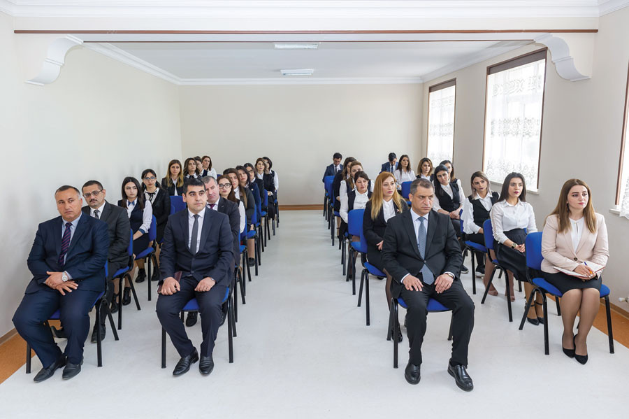 “Naxçıvan blokadası” kitabının müzakirəsi keçirilib<font color=red> - FOTOLAR</font>