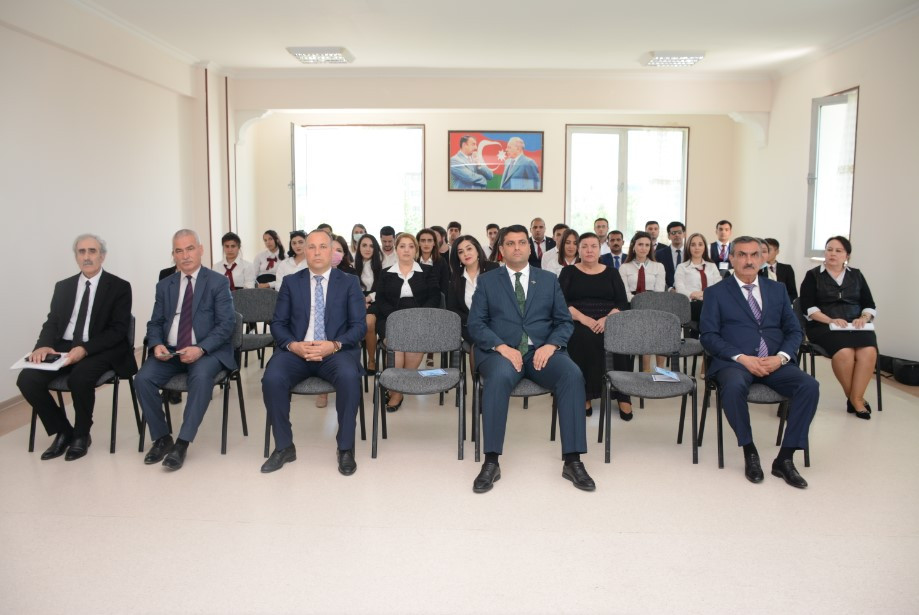  “Xalq Çalğı Alətləri” kafedrasının hesabat konserti tamaşaçılara xoş ovqat bəxş edib <font color=red> - FOTOLAR</font>