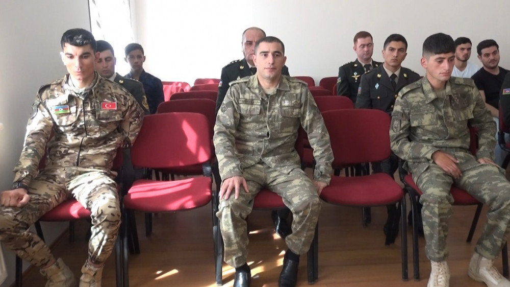 Şərur rayonunda Vətən müharibəsində iştirak edən şəxslərə medal və vəsiqələr təqdim olunub<font color=red> - FOTOLAR</font>