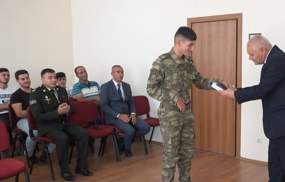 Şərur rayonunda Vətən müharibəsində iştirak edən şəxslərə medal və vəsiqələr təqdim olunub<font color=red> - FOTOLAR</font>