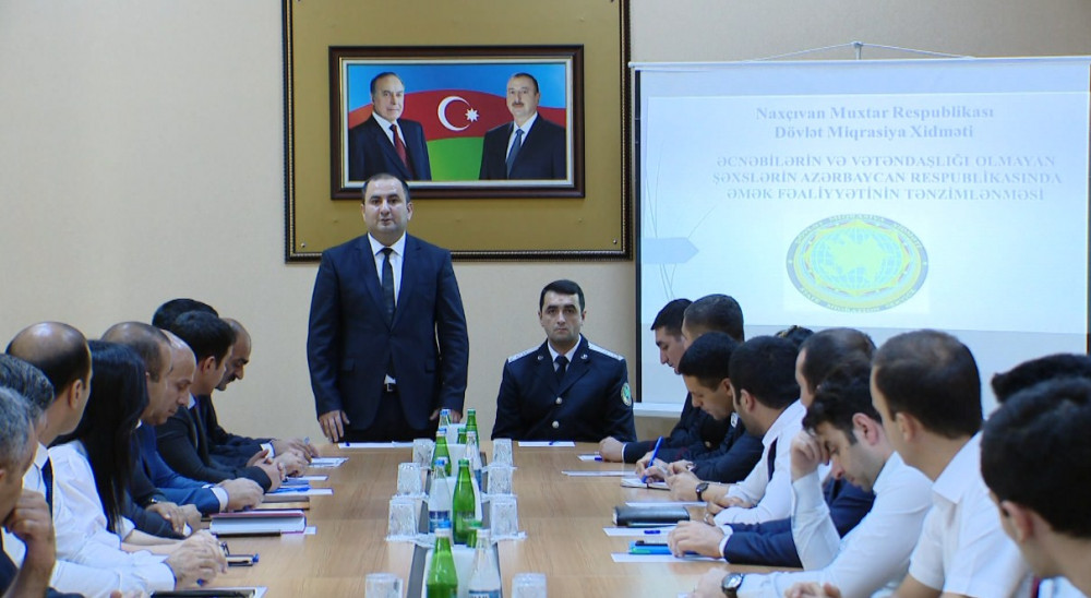 Muxtar respublikada əcnəbilərin əmək fəaliyyəti təmin edilir<font color=red> - FOTOLAR</font>