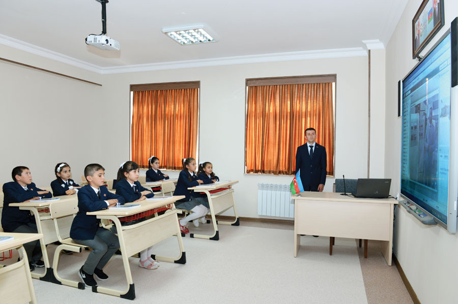 Təhsil hər bir millətin gələcəyi, müstəqil dövlətin təməli, dünyaya açılan pəncərədir<font color=red> - FOTOLAR</font>