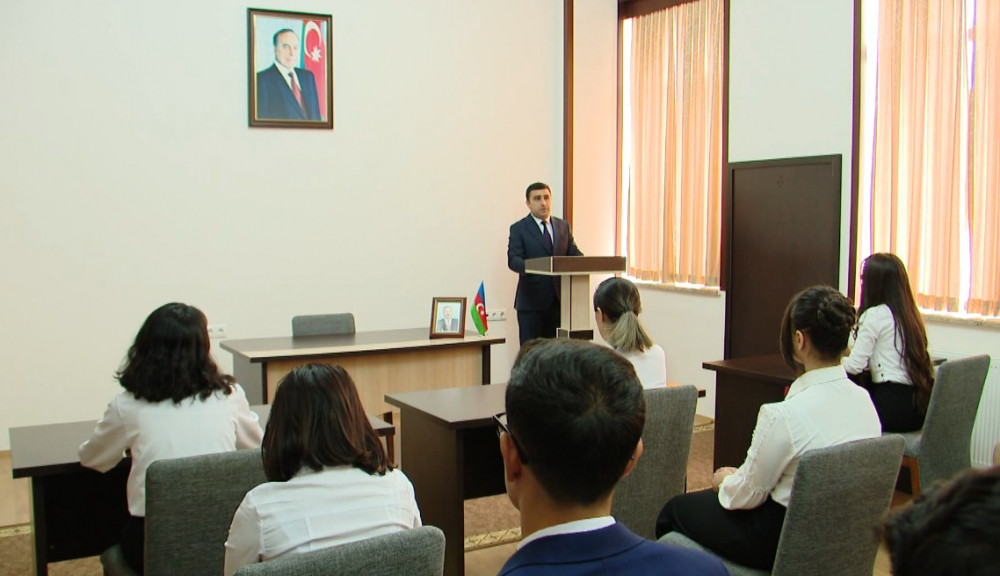 “Qars müqaviləsi və Naxçıvan” mövzusunda açıq dərs keçirilib<font color=red> - FOTOLAR</font>