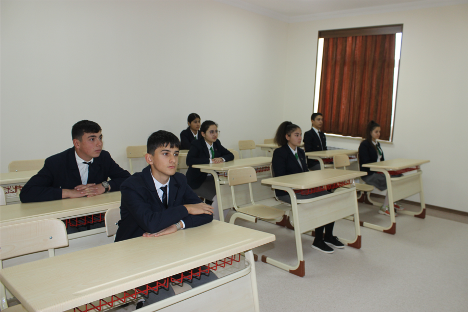 Naxçıvanda 8 Noyabr - Zəfər Günü ilə bağlı keçirilmiş interaktiv dərs 200-dən çox ümumtəhsil məktəbində izlənildi<font color=red> - FOTOLAR</font>