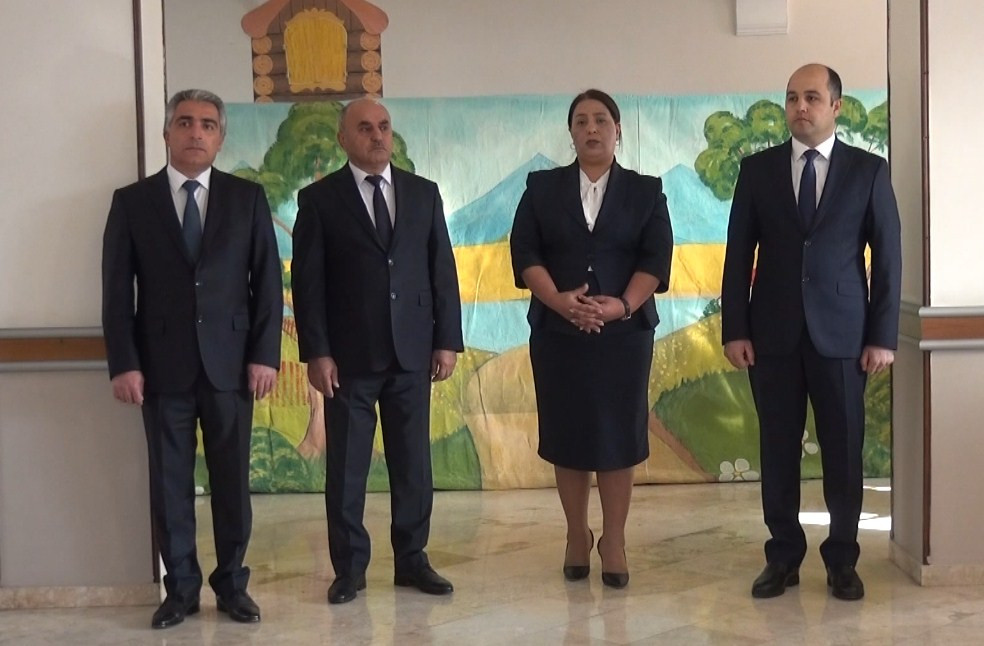 Ordubad şəhər tam orta internat məktəbində 42 uşağa hədiyyələr təqdim edilib<font color=red> - FOTOLAR</font>