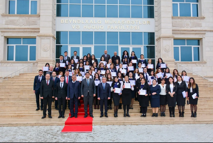 NDU-da Kimya, Fizika və Biologiya fənləri üzrə ixtisasartırma kursunu müvəffəqiyyətlə bitirən müəllimlərə sertifikat təqdim olunub<font color=red> - FOTOLAR</font>