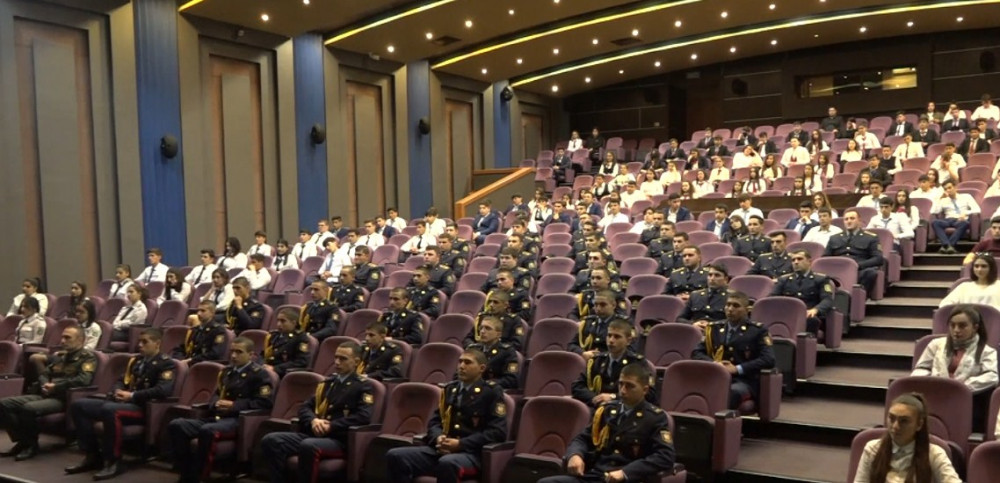 “Görünməyən qəhrəmanlar - 27 sentyabr” sənədli filmi nümayiş olunub<font color=red> - FOTOLAR</font>