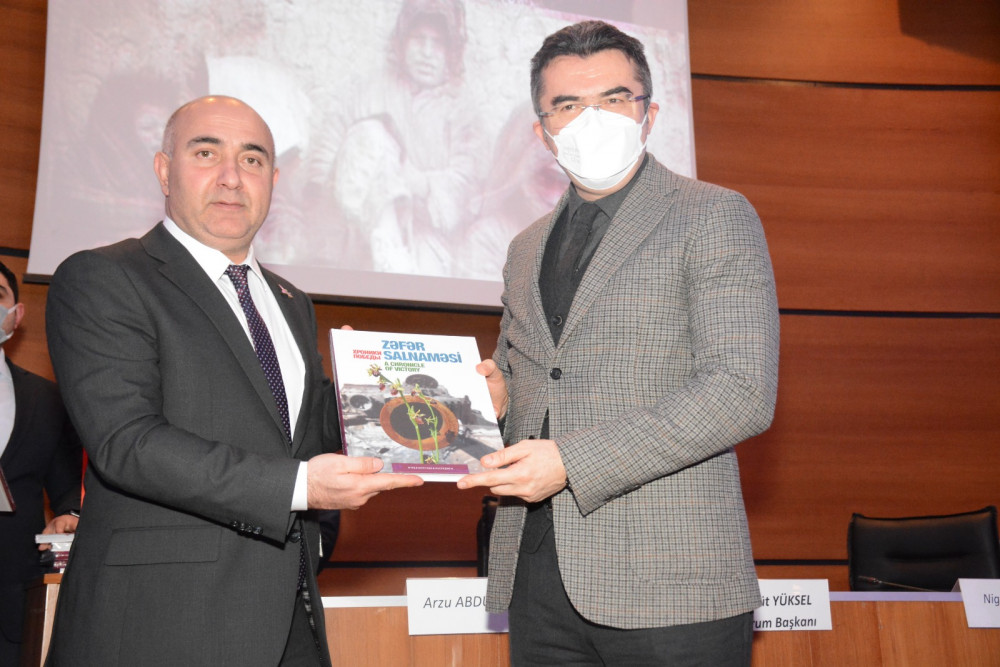 Türkiyənin Ərzurum şəhərində Xocalı soyqırımı qurbanlarının anım mərasimi təşkil edilib<font color=red> - FOTOLAR</font>