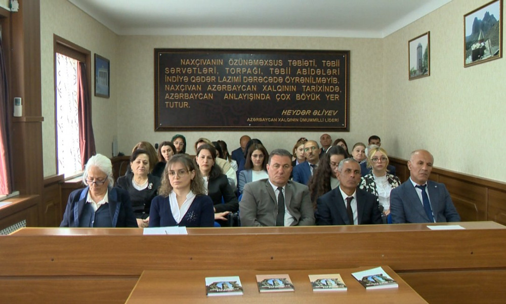 “Hüseyn Cavid və folklor” kitabı təqdim edilib<font color=red> - FOTOLAR</font>