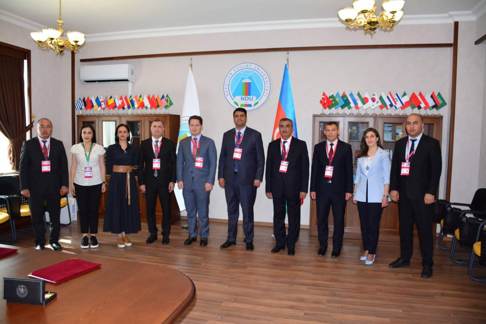 Beynəlxalq Tibbi Forum çərçivəsində NDU ilə İ. M. Seçenov adına I Moskva Dövlət Tibb Universitetinin Bakı filialı arasında birgə əməkdaşlığa dair protokol imzalanıb ​<font color=red> - FOTOLAR</font>