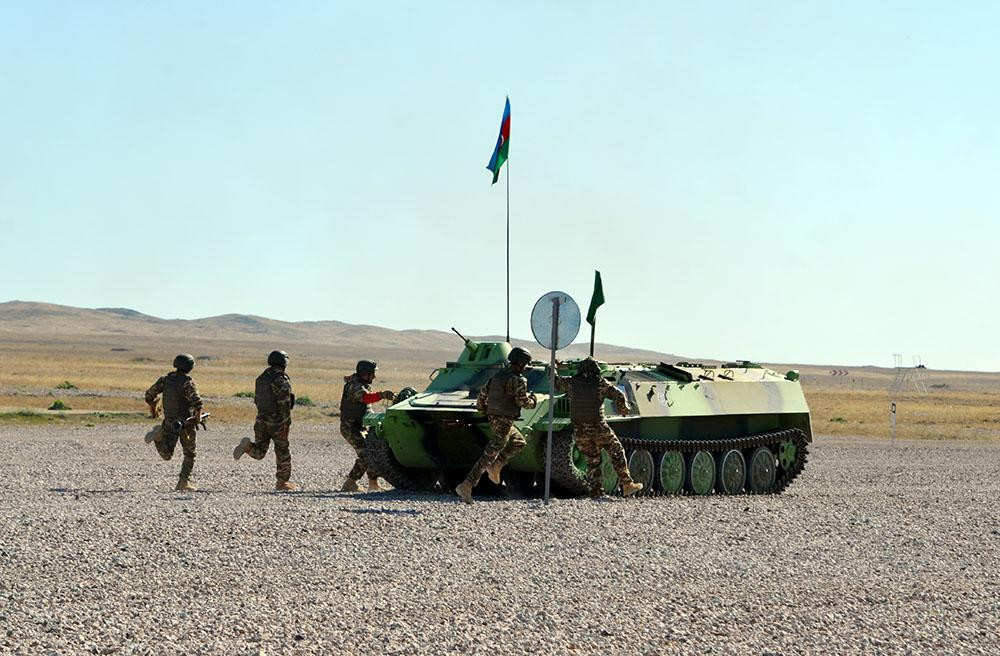 “Artilleriya atəşinin ustaları” müsabiqəsinin sonuncu mərhələsi icra olunub<font color=red> - FOTOLAR</font>