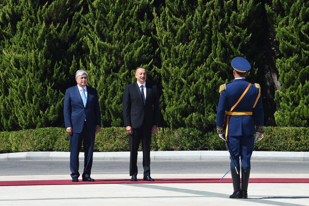 Qazaxıstan Prezidentinin rəsmi qarşılanma mərasimi olub<font color=red> - FOTOLAR</font>