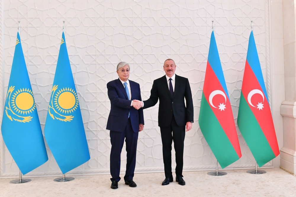 Qazaxıstan Prezidentinin rəsmi qarşılanma mərasimi olub<font color=red> - FOTOLAR</font>