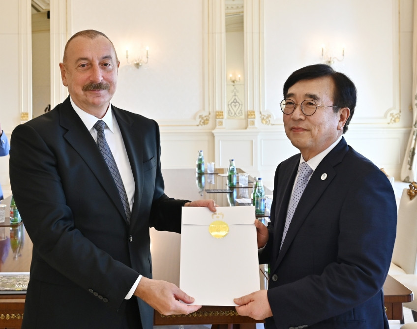 Prezident İlham Əliyev Koreya Respublikası Prezidentinin xüsusi nümayəndəsini qəbul edib <font color='red'> - YENİLƏNİB</font><font color=red> - FOTOLAR</font>