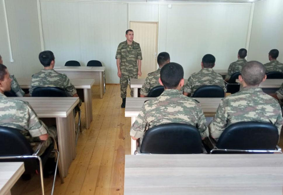 MN: "Hərbi hissələrdə psixoloji işə dəstək fəaliyyətləri davam etdirilir"<font color=red> - FOTOLAR</font>
