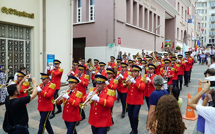 Hərbi İnstitutun orkestr heyəti Türkiyədə beynəlxalq festivalda iştirak edir<font color=red> - FOTOLAR</font>