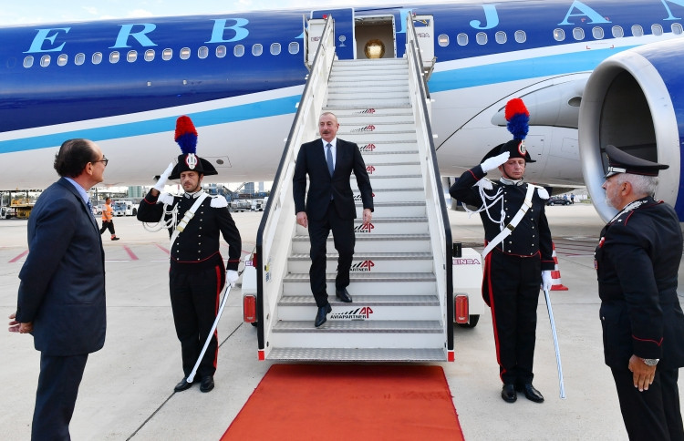 Azərbaycan Prezidenti İlham Əliyev İtaliyaya işgüzar səfərə gedib<font color=red> - FOTOLAR</font>