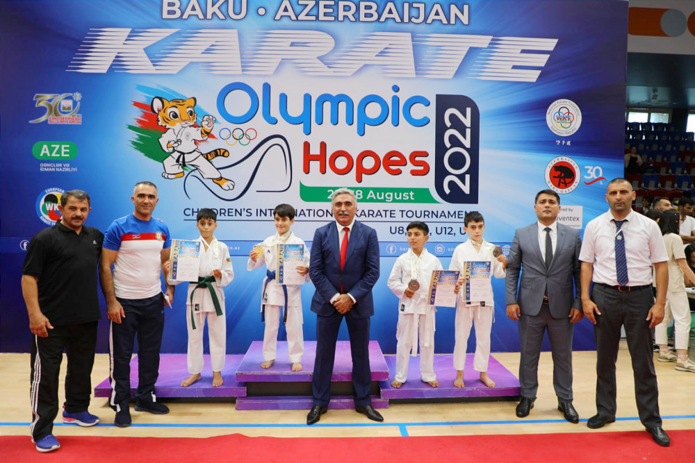 Naxçıvan karateçiləri beynəlxalq yarışda 17 medal qazanıblar<font color=red> - FOTOLAR</font>