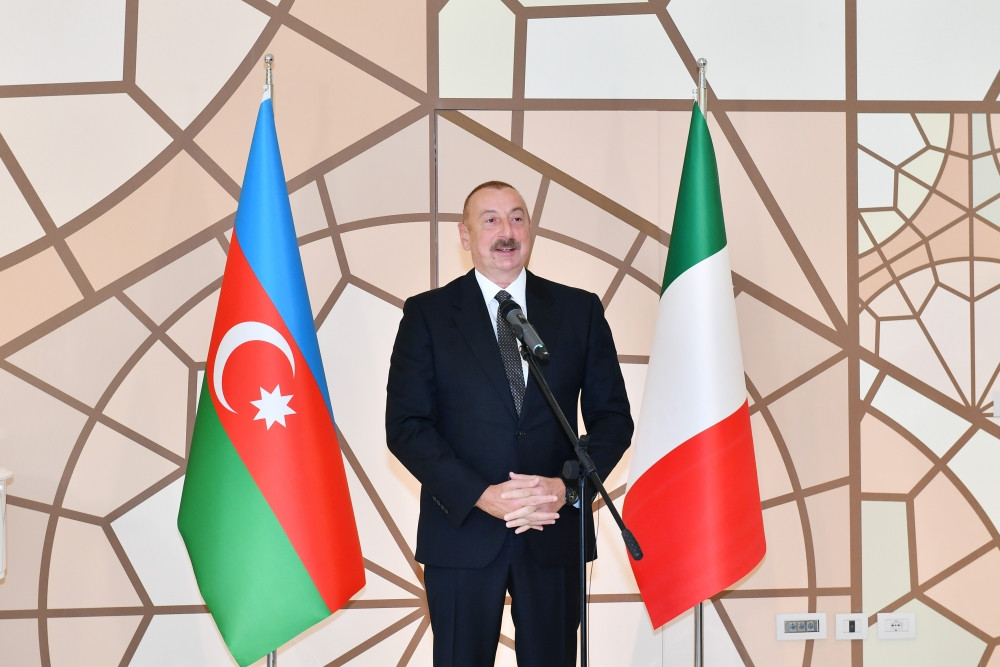 Prezident İlham Əliyev Romada İtaliya-Azərbaycan Universitetinin yaradılması ilə əlaqədar imzalanmış sənədlərin mübadiləsi mərasimində iştirak edib<font color='red'> - YENİLƏNİB</font><font color=red> - FOTOLAR</font>