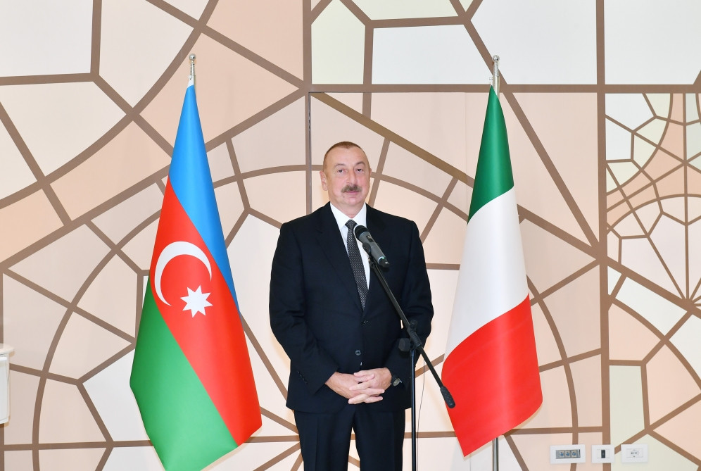 Prezident İlham Əliyev Romada İtaliya-Azərbaycan Universitetinin yaradılması ilə əlaqədar imzalanmış sənədlərin mübadiləsi mərasimində iştirak edib<font color='red'> - YENİLƏNİB</font><font color=red> - FOTOLAR</font>
