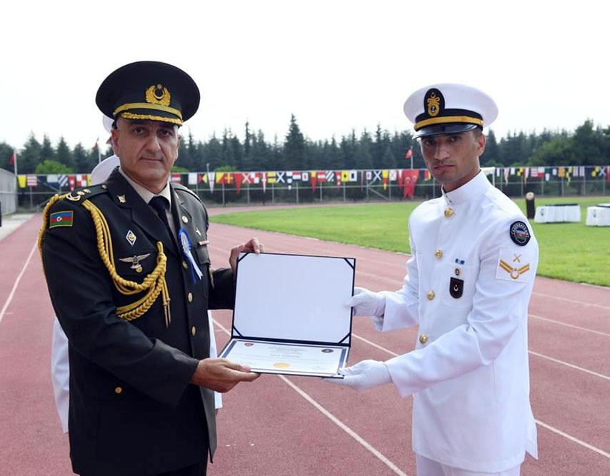 Türkiyədə təhsilini başa vuran Azərbaycan hərbçilərinə diplomlar təqdim edilib<font color=red> - FOTOLAR</font>