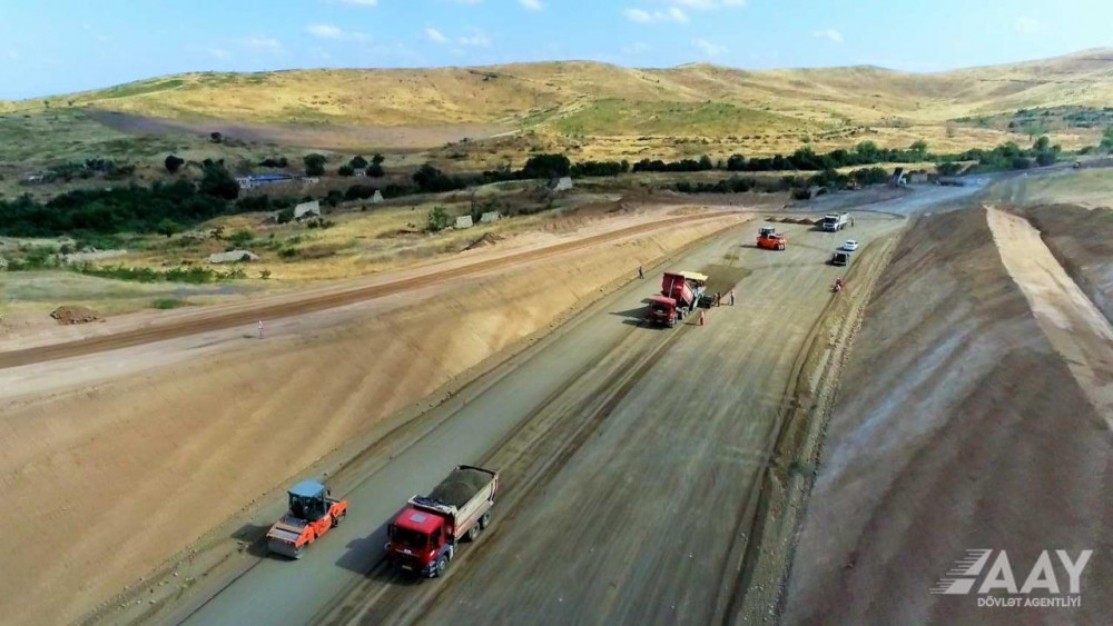 Füzuli-Hadrut avtomobil yolunun tikintisi son mərhələdə icra olunur<font color=red> - FOTOLAR</font>