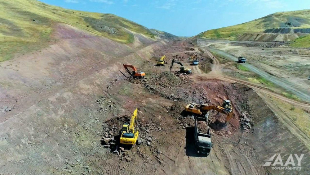 Füzuli-Hadrut avtomobil yolunun tikintisi son mərhələdə icra olunur<font color=red> - FOTOLAR</font>