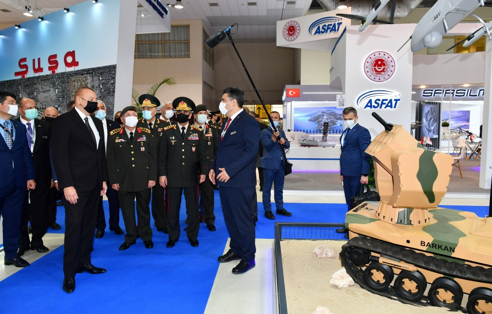Prezident İlham Əliyev 4-cü “ADEX” və 13-cü “Securex Caspian” sərgiləri ilə tanış olub<font color='red'> - YENİLƏNİB</font><font color=red> - FOTOLAR</font>