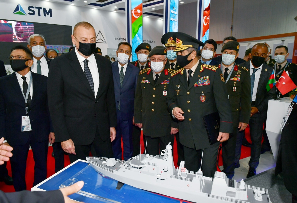 Prezident İlham Əliyev 4-cü “ADEX” və 13-cü “Securex Caspian” sərgiləri ilə tanış olub<font color='red'> - YENİLƏNİB</font><font color=red> - FOTOLAR</font>