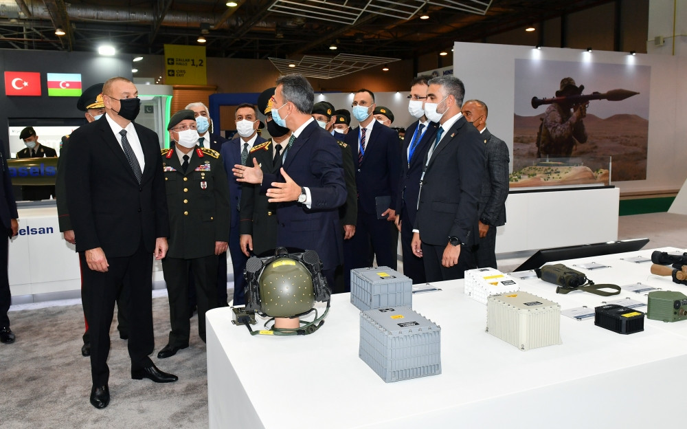 Prezident İlham Əliyev 4-cü “ADEX” və 13-cü “Securex Caspian” sərgiləri ilə tanış olub<font color='red'> - YENİLƏNİB</font><font color=red> - FOTOLAR</font>