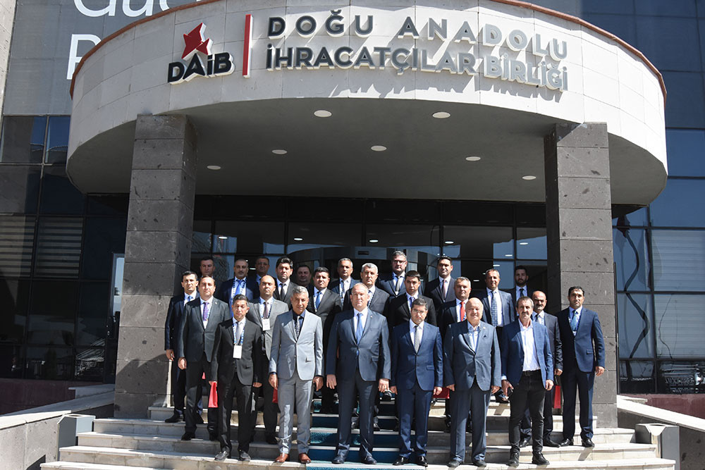 Naxçıvan nümayəndə heyəti Ərzurum şəhərində işgüzar səfərdə olub<font color=red> - FOTOLAR</font>