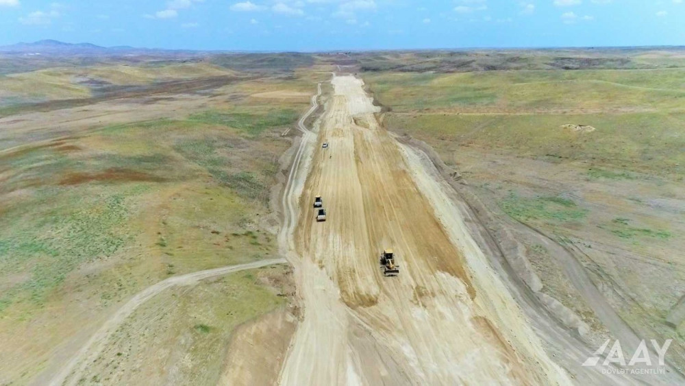 Ağdam-Füzuli yolunun inşası sürətlə davam edir<font color=red> - FOTOLAR</font>