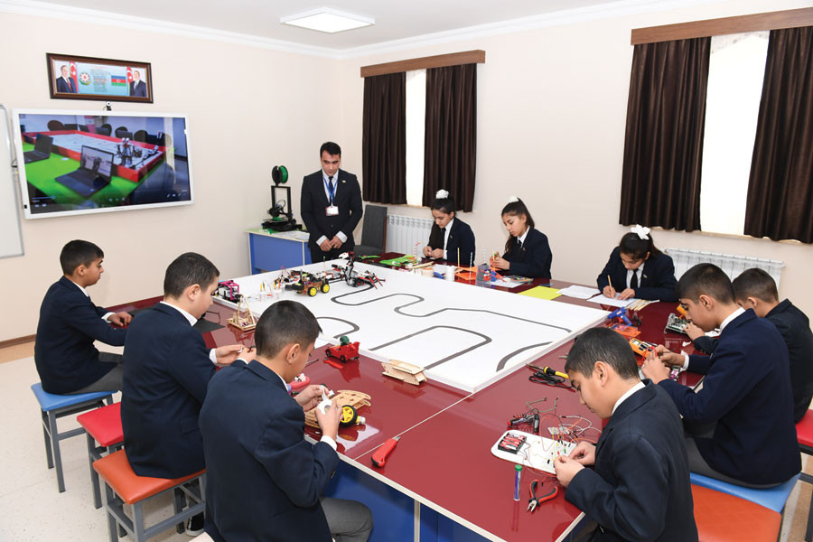 Hər bir ölkənin inkişafını təmin edən başlıca şərtlərdən biri təhsildir<font color=red> - FOTOLAR</font>