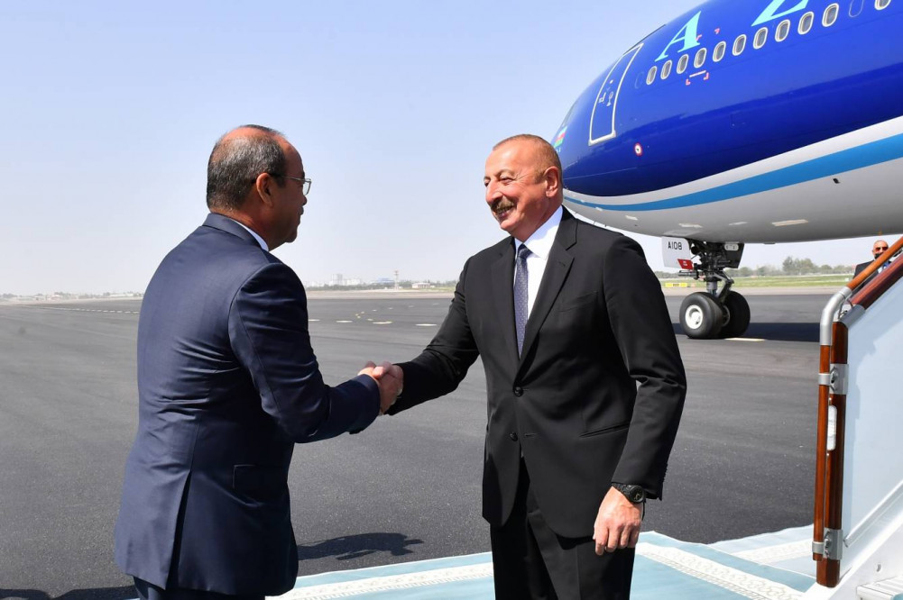 Azərbaycan Prezidenti İlham Əliyev Özbəkistana səfərə gedib<font color=red> - FOTOLAR</font>