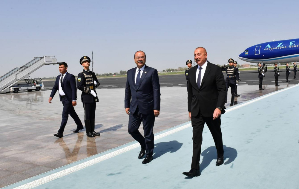 Azərbaycan Prezidenti İlham Əliyev Özbəkistana səfərə gedib<font color=red> - FOTOLAR</font>
