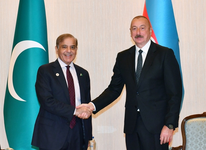Azərbaycan Prezidenti İlham Əliyevin Səmərqənddə Pakistanın Baş naziri Şahbaz Şərif ilə görüşü olub<font color='red'> - YENİLƏNİB</font><font color=red> - FOTOLAR</font>