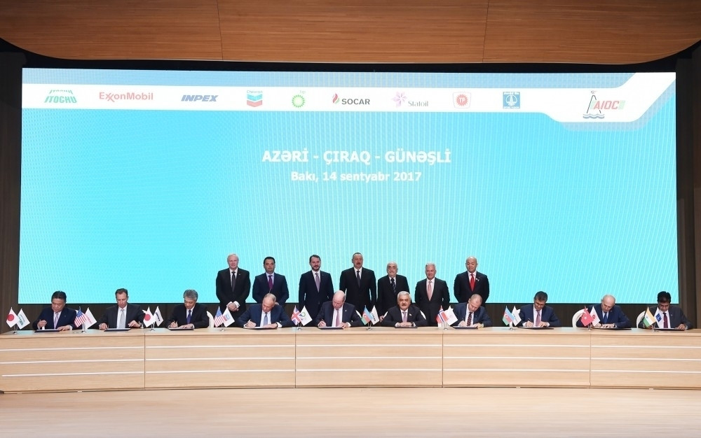 “Əsrin müqaviləsi”nin imzalanmasından 28 il ötür<font color=red> - FOTOLAR</font>