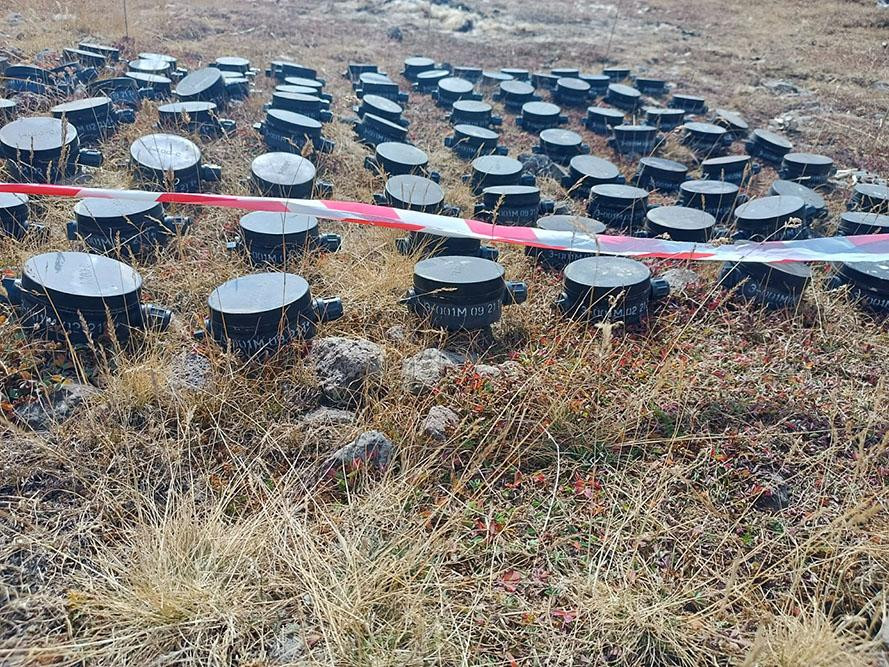 MN: Erməni təxribatı zamanı Laçın istiqamətində basdırılan növbəti minalar zərərsizləşdirilib<font color=red> - FOTOLAR</font>