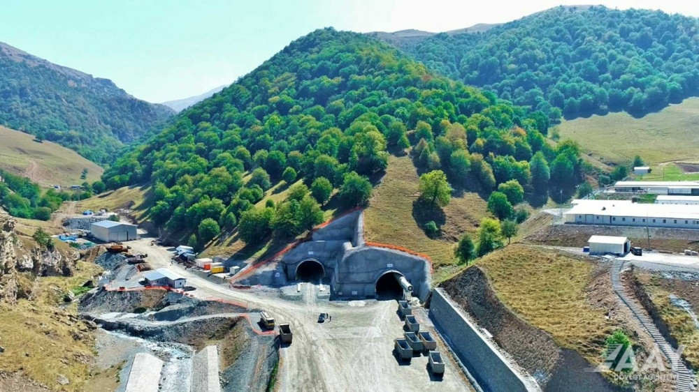 Toğanalı-Kəlbəcər-İstisu yolunun və Murovdağ tunelinin inşası davam etdirilir<font color=red> - FOTOLAR</font>