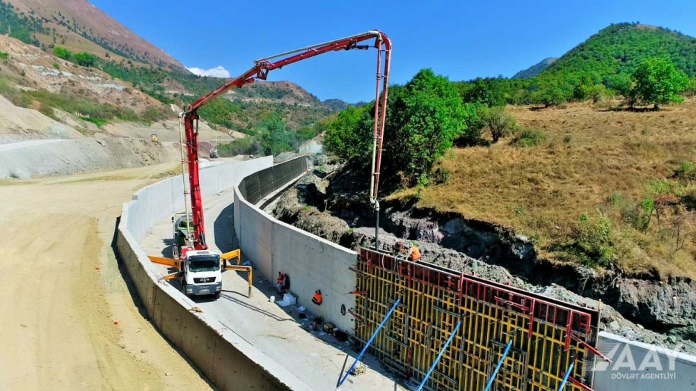 Toğanalı-Kəlbəcər-İstisu yolunun və Murovdağ tunelinin inşası davam etdirilir<font color=red> - FOTOLAR</font>