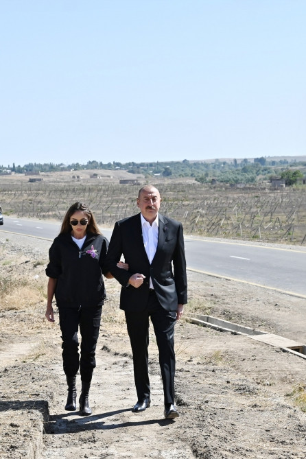 Prezident İlham Əliyev və birinci xanım Mehriban Əliyeva Füzuli rayonuna səfər ediblər<font color='red'> - YENİLƏNİB</font><font color=red> - FOTOLAR</font>