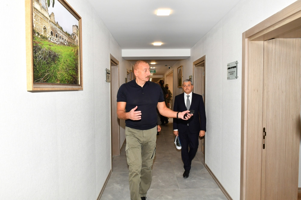 Azərbaycan Respublikası Prezidentinin Şuşa rayonunda xüsusi nümayəndəliyinin binasında hər cür şərait yaradılıb<font color=red> - FOTOLAR</font>