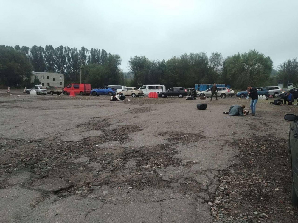 Zaporojyedə mülki avtomobil karvanına raket zərbəsi endirilib, azı 23 nəfər ölüb<font color=red> - FOTOLAR</font>