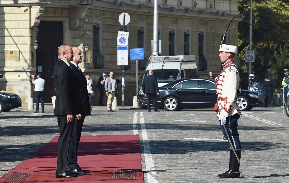 Prezident İlham Əliyevin Sofiyada rəsmi qarşılanma mərasimi olub<font color=red> - FOTOLAR</font>