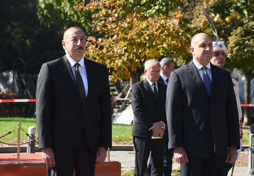 Prezident İlham Əliyevin Sofiyada rəsmi qarşılanma mərasimi olub<font color=red> - FOTOLAR</font>