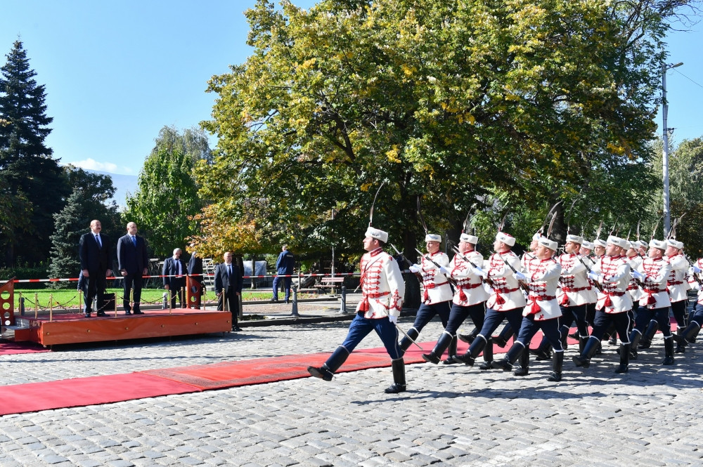 Prezident İlham Əliyevin Sofiyada rəsmi qarşılanma mərasimi olub<font color=red> - FOTOLAR</font>