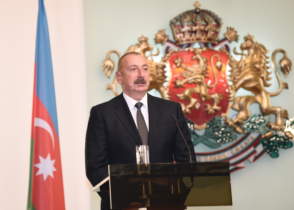 Azərbaycan və Bolqarıstan prezidentləri mətbuata bəyanatlarla çıxış ediblər<font color='red'> - YENİLƏNİB</font><font color=red> - FOTOLAR</font>