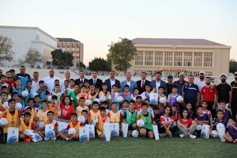Naxçıvanda “Kütləvi futbol həftəsi” layihəsi həyata keçirilib <font color=red> - FOTOLAR</font>