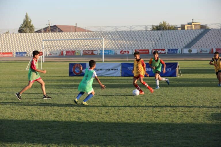Naxçıvanda “Kütləvi futbol həftəsi” layihəsi həyata keçirilib <font color=red> - FOTOLAR</font>